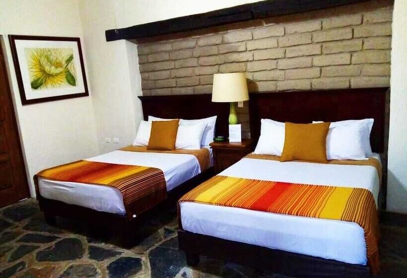 בית מלון כפרי La Estancia