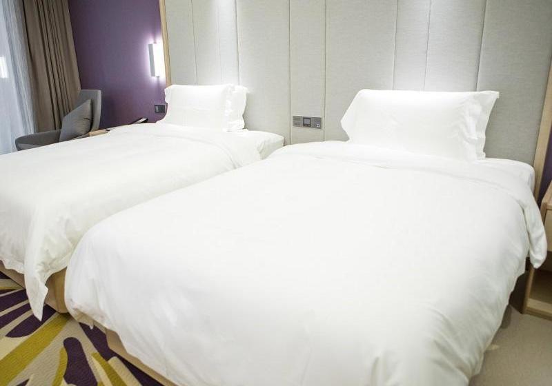 Lavande Hotel Shenzhen Shajing Convention And Exhibition Center