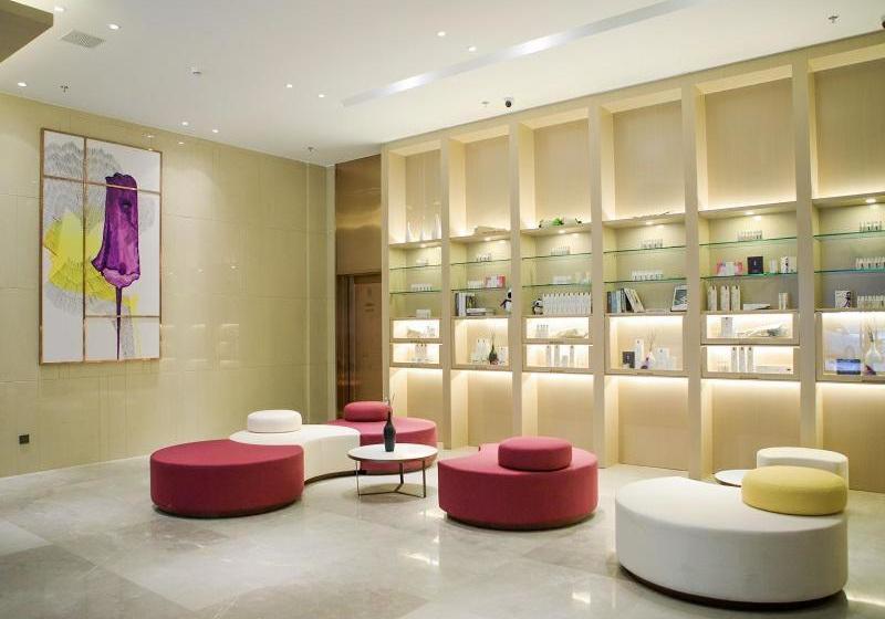 Lavande Hotel Shenzhen Shajing Convention And Exhibition Center