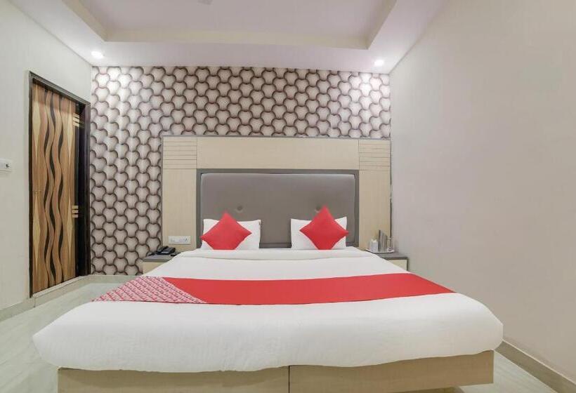 فندق Oyo 22927 Mstays