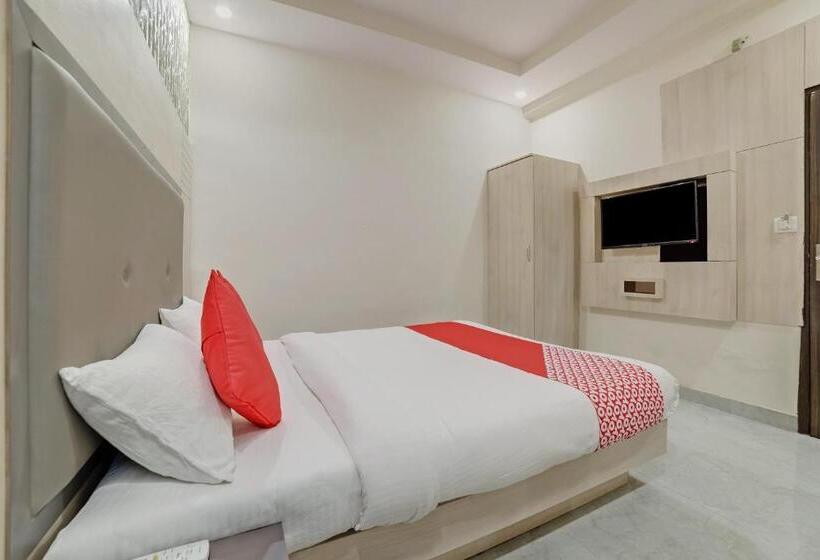 فندق Oyo 22927 Mstays