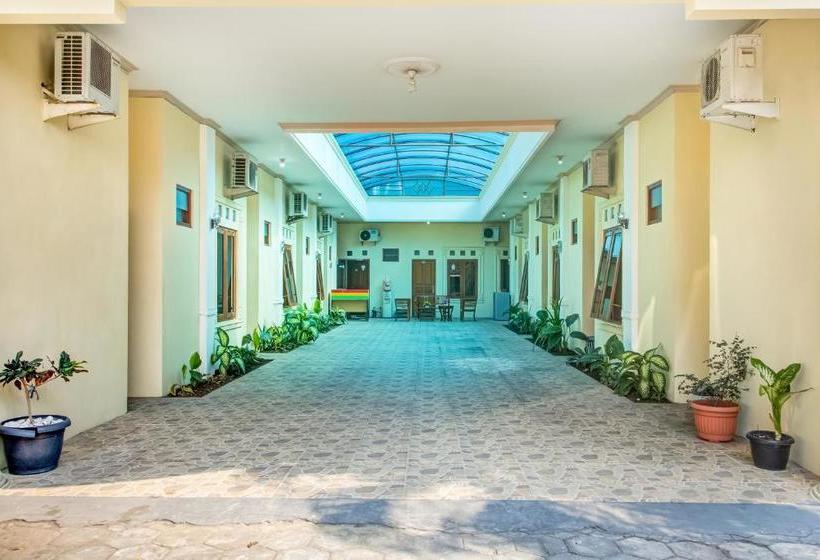 酒店 Oyo 3831 Pelangi Residence Syariah