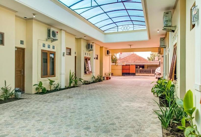 酒店 Oyo 3831 Pelangi Residence Syariah