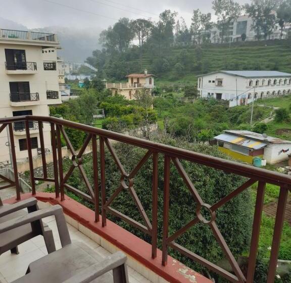 Hotel Safina The Raikwal S