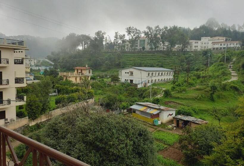 Hotel Safina The Raikwal S