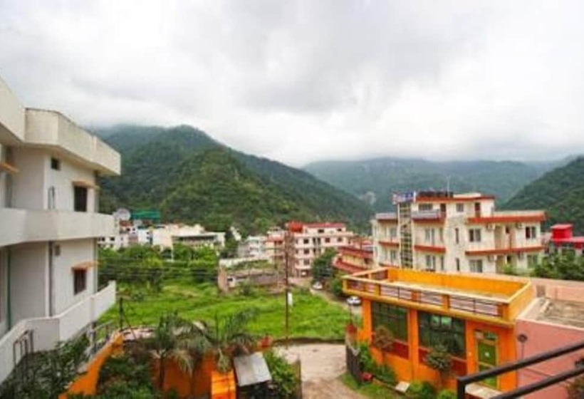 酒店 The Lily Resort