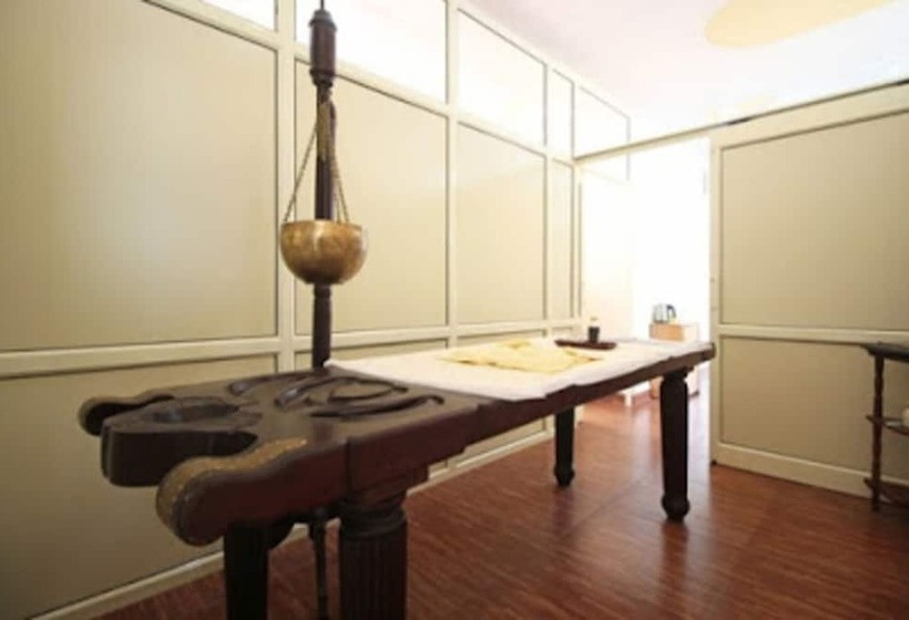 酒店 The Lily Resort