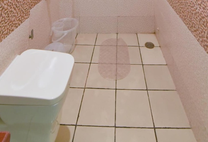 酒店 The Lily Resort