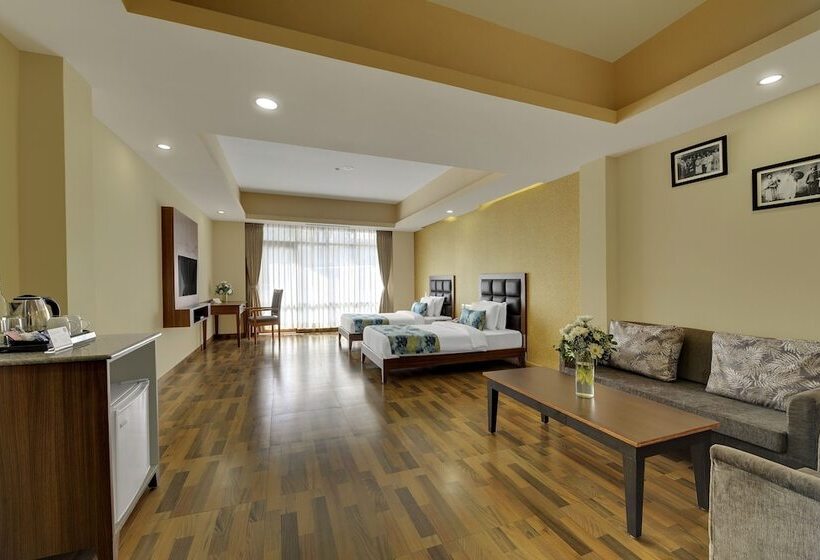 酒店 Yashshree Kanishka