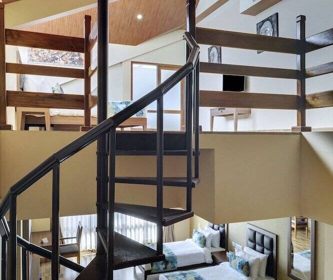 酒店 Yashshree Kanishka