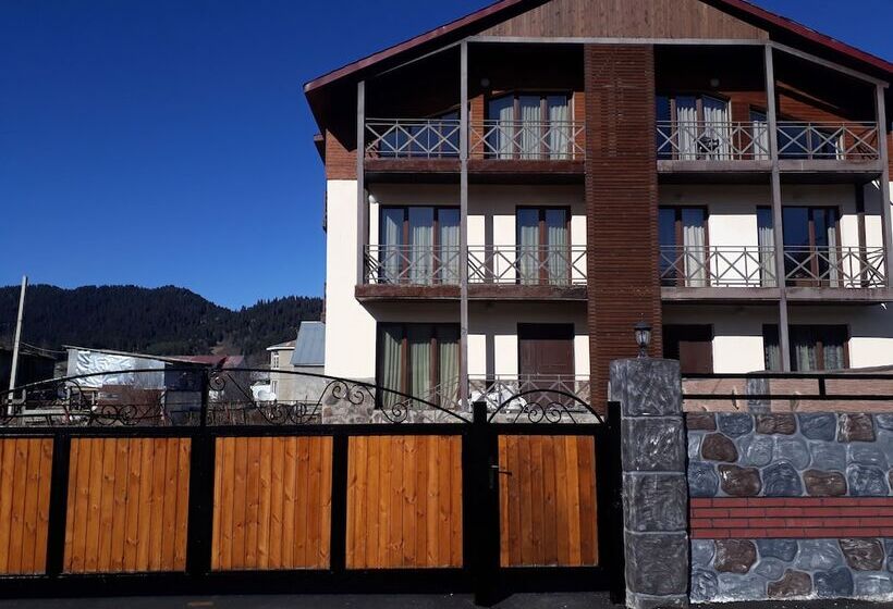 پانسیون Villa Bakuriani