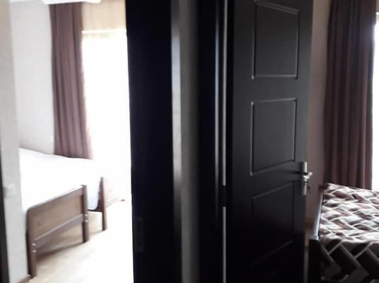 پانسیون Villa Bakuriani