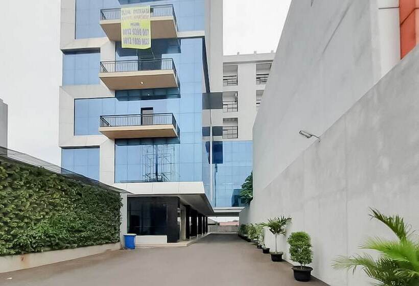 Пансион Koolkost Near Gandaria City Mall