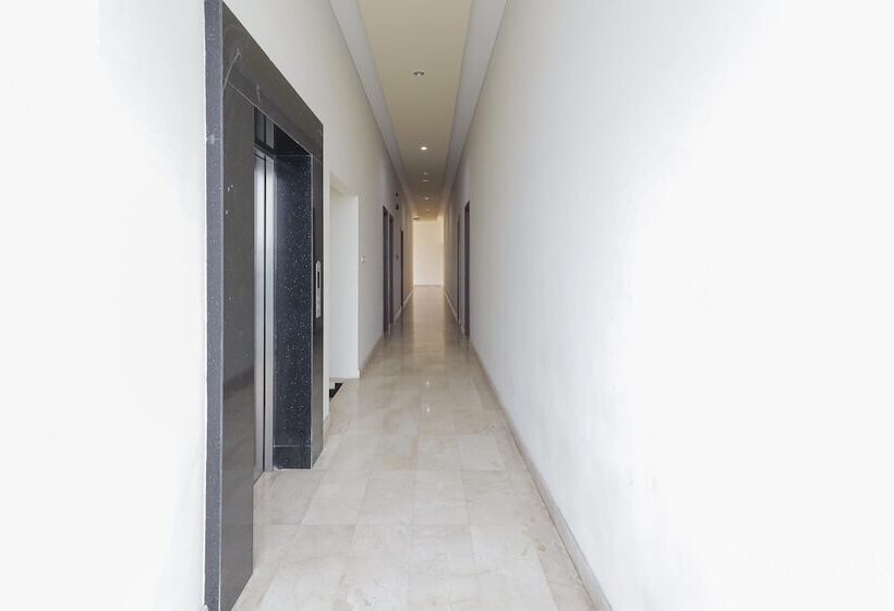 Пансион Koolkost Near Gandaria City Mall