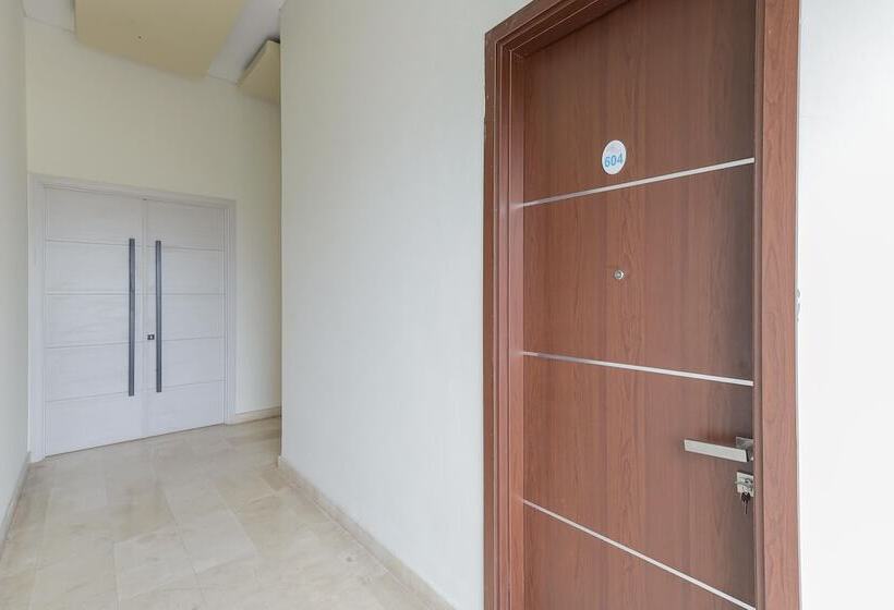 Пансион Koolkost Near Gandaria City Mall