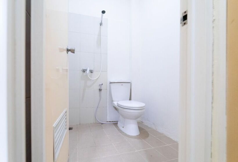 ペンション Koolkost Near Ragunan Zoo