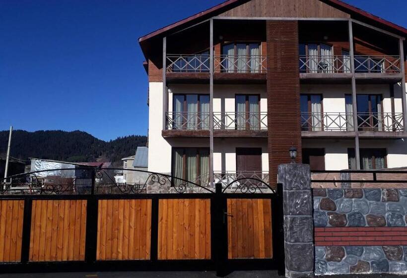 پانسیون Villa Bakuriani