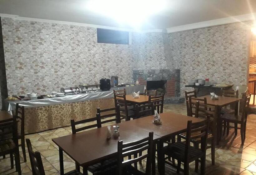 پانسیون Villa Bakuriani