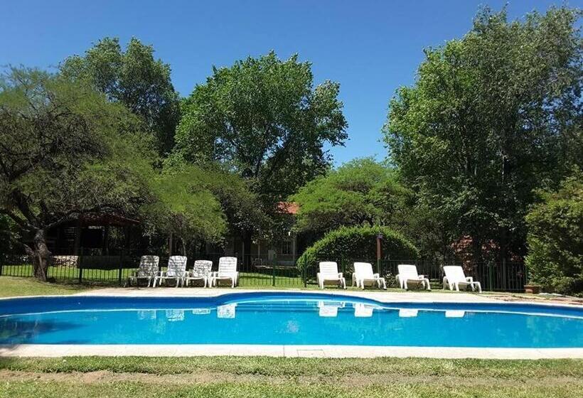 호스텔 La Campiña Cabañas