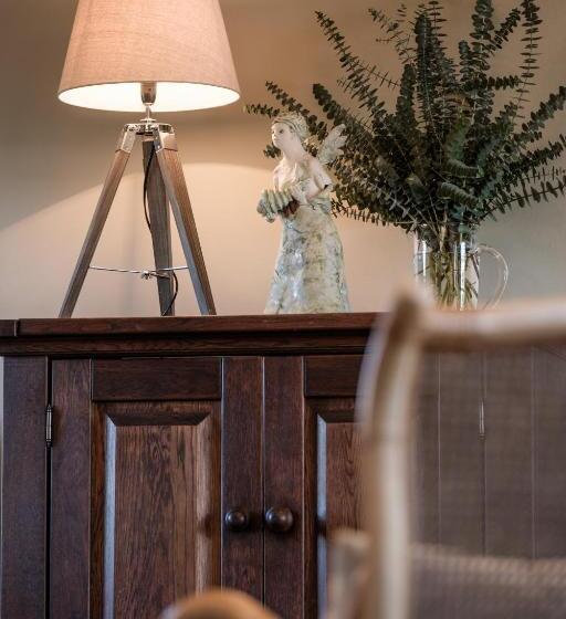 مبيت وإفطار Smugglers' Bnb