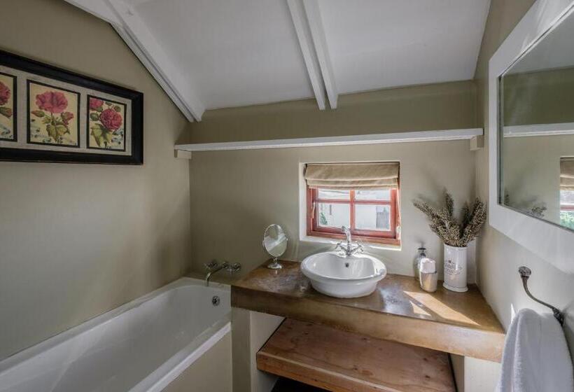 مبيت وإفطار Smugglers' Bnb