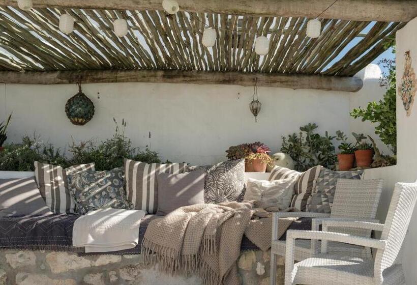 مبيت وإفطار Smugglers' Bnb