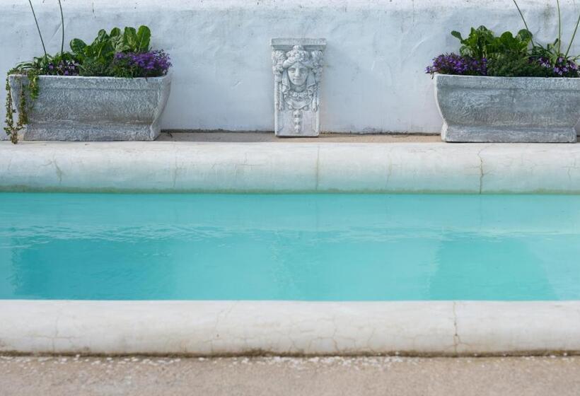 مبيت وإفطار Smugglers' Bnb