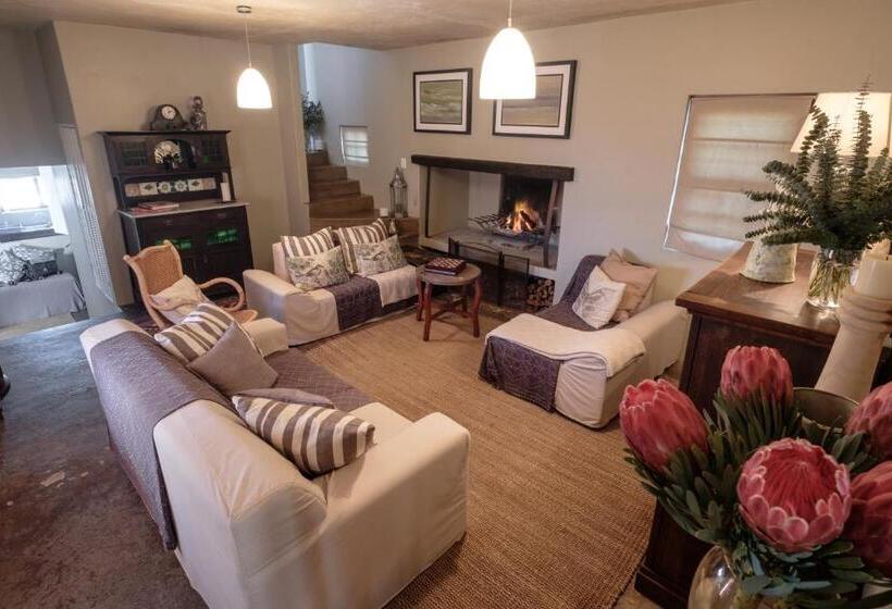 مبيت وإفطار Smugglers' Bnb