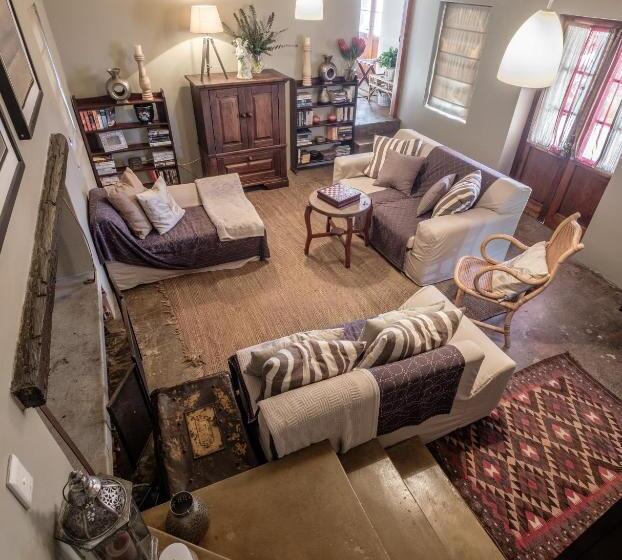 مبيت وإفطار Smugglers' Bnb