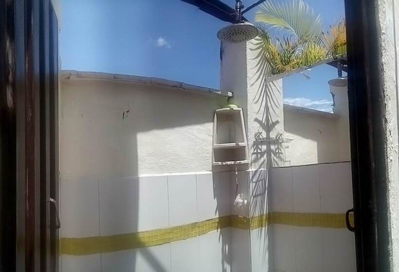 فندق صغير Urban Hostal San Gil  Piscina Restaurante Bar