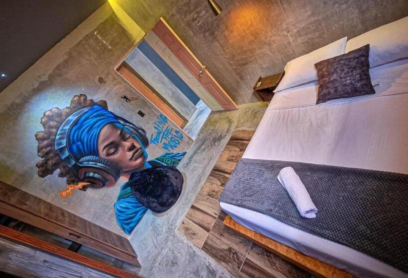 فندق صغير Urban Hostal San Gil  Piscina Restaurante Bar