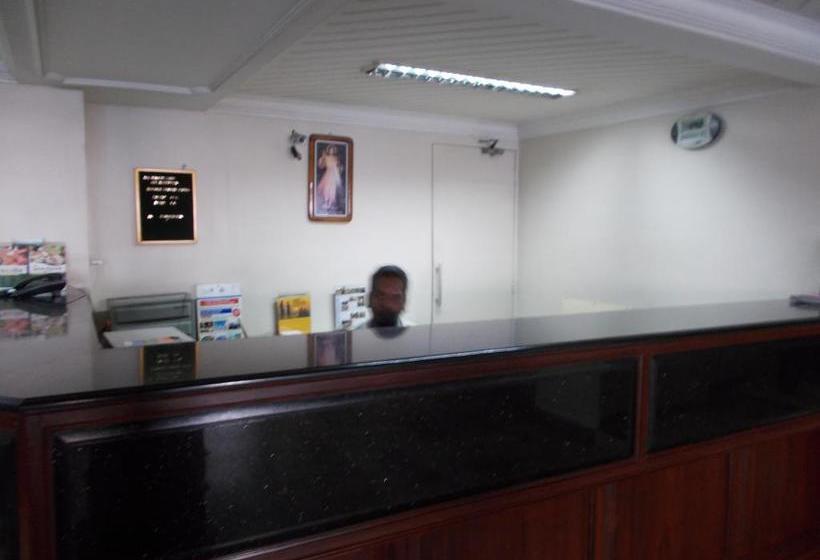 Отель Biju's Tourist Home