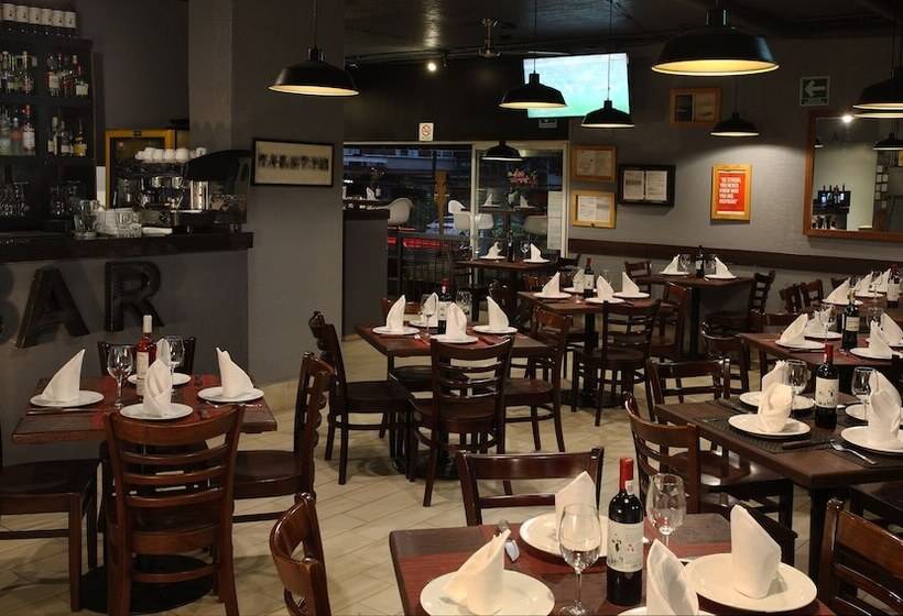 Отель Círculo Condesa