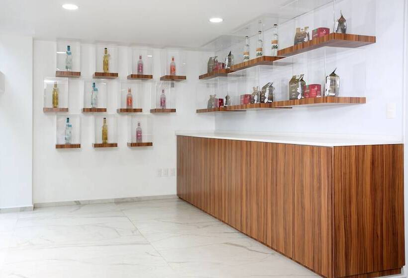 Отель Círculo Condesa