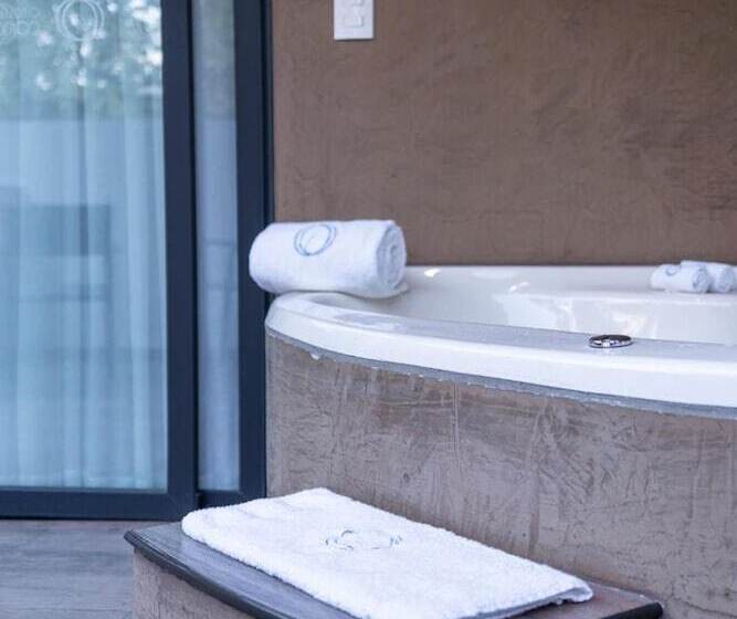 Отель Círculo Condesa