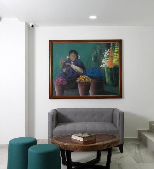 Отель Círculo Condesa