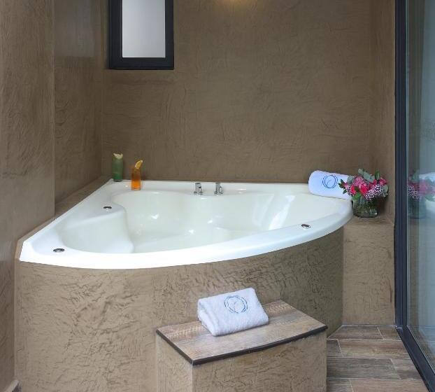 Отель Círculo Condesa