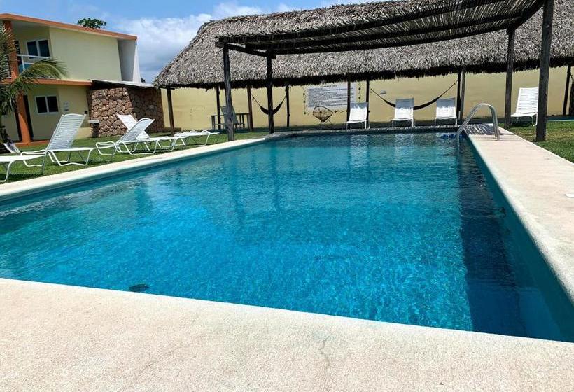 酒店 La Roca Costa Esmeralda