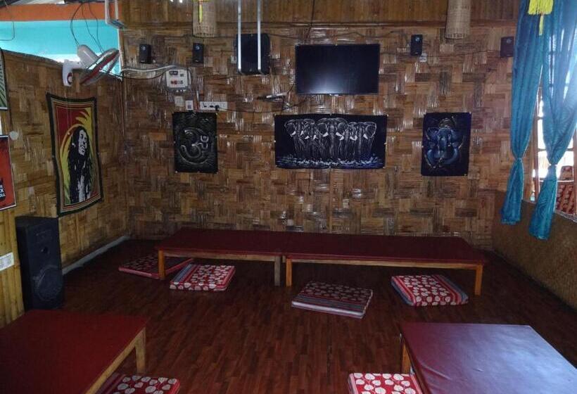 ホテル Lalaji Bayview