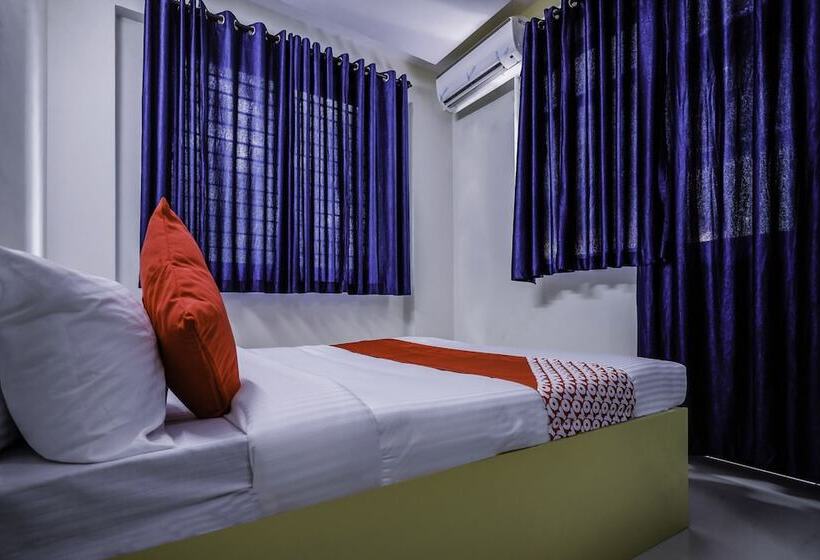 호텔 Oyo 15825 Blue Berry Apartments