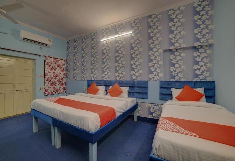 فندق Oyo 28453 Meenu Inn