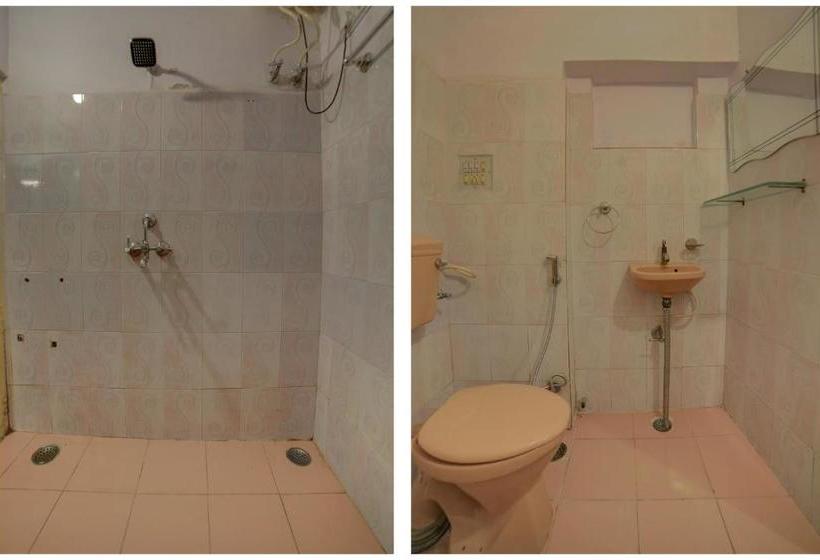 فندق Oyo 28453 Meenu Inn