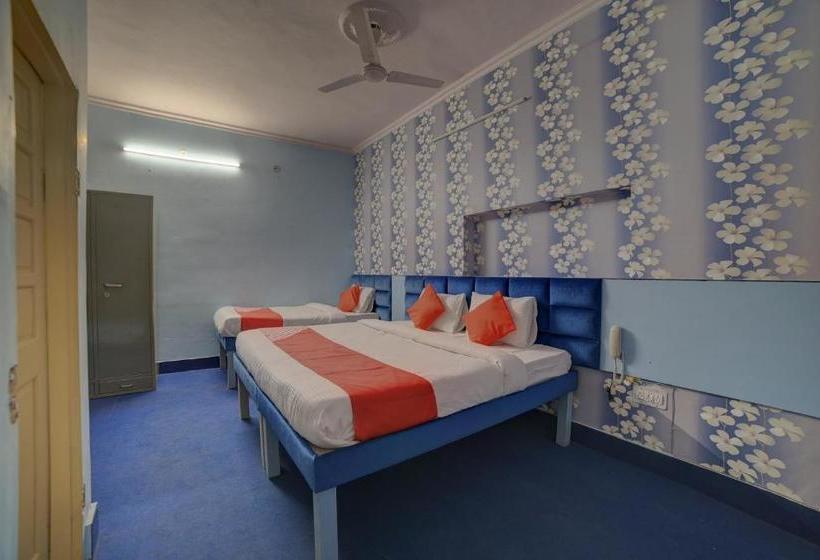 فندق Oyo 28453 Meenu Inn