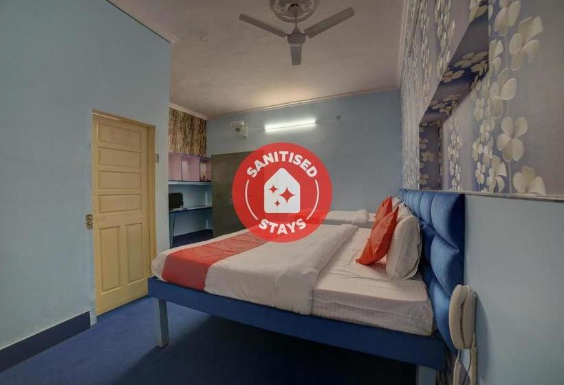 فندق Oyo 28453 Meenu Inn