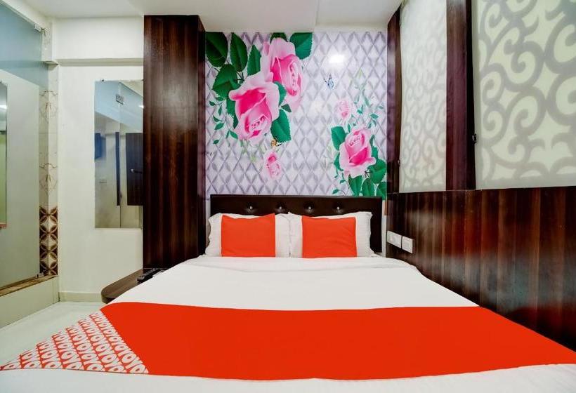 ホテル Oyo 60955 Gurukripa Lodging