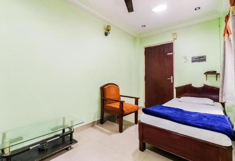 فندق Akhil Residency