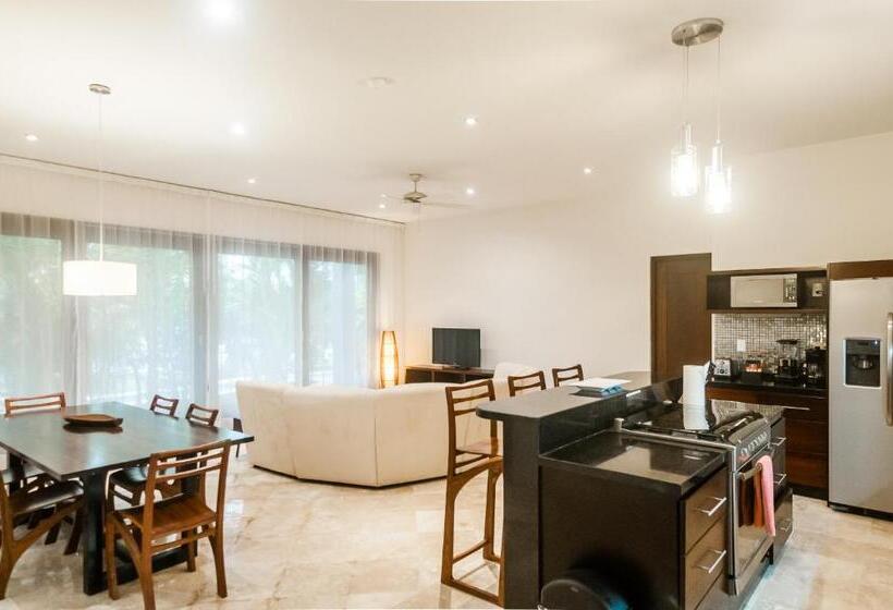 Mak Nuk Village   Clothing Optional