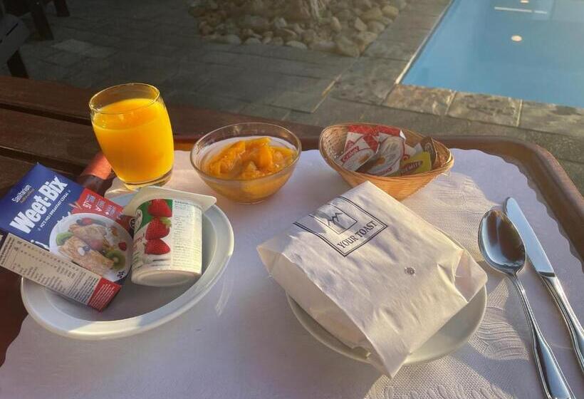 모텔 Cheviot Park Motor Lodge