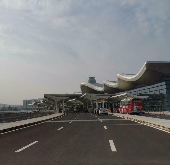 Nanjing Lafei Hotel Lukou Airport Branch