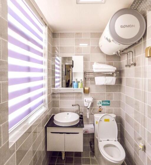 Nanjing Lafei Hotel Lukou Airport Branch